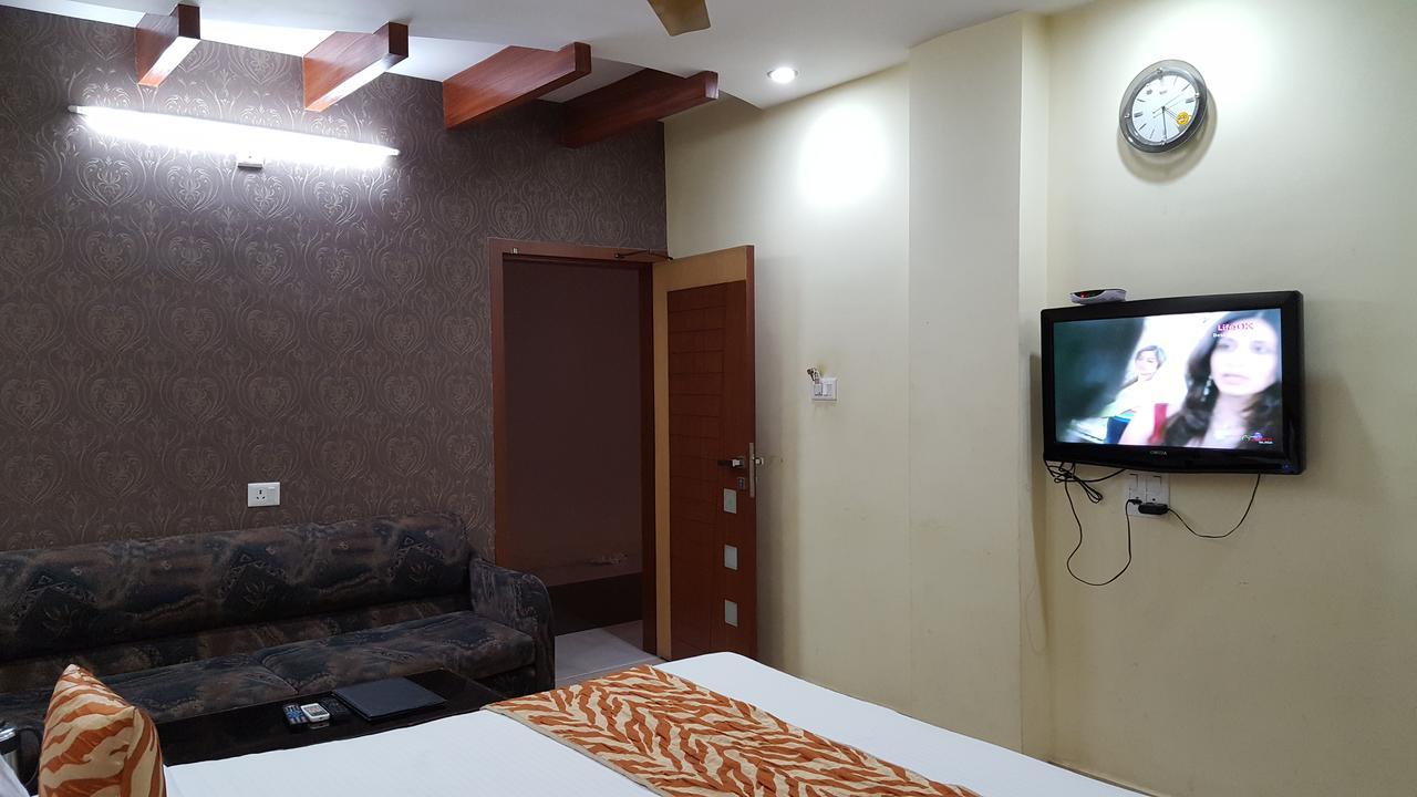 Hotel Vinayak Palace Bilāspur Eksteriør bilde